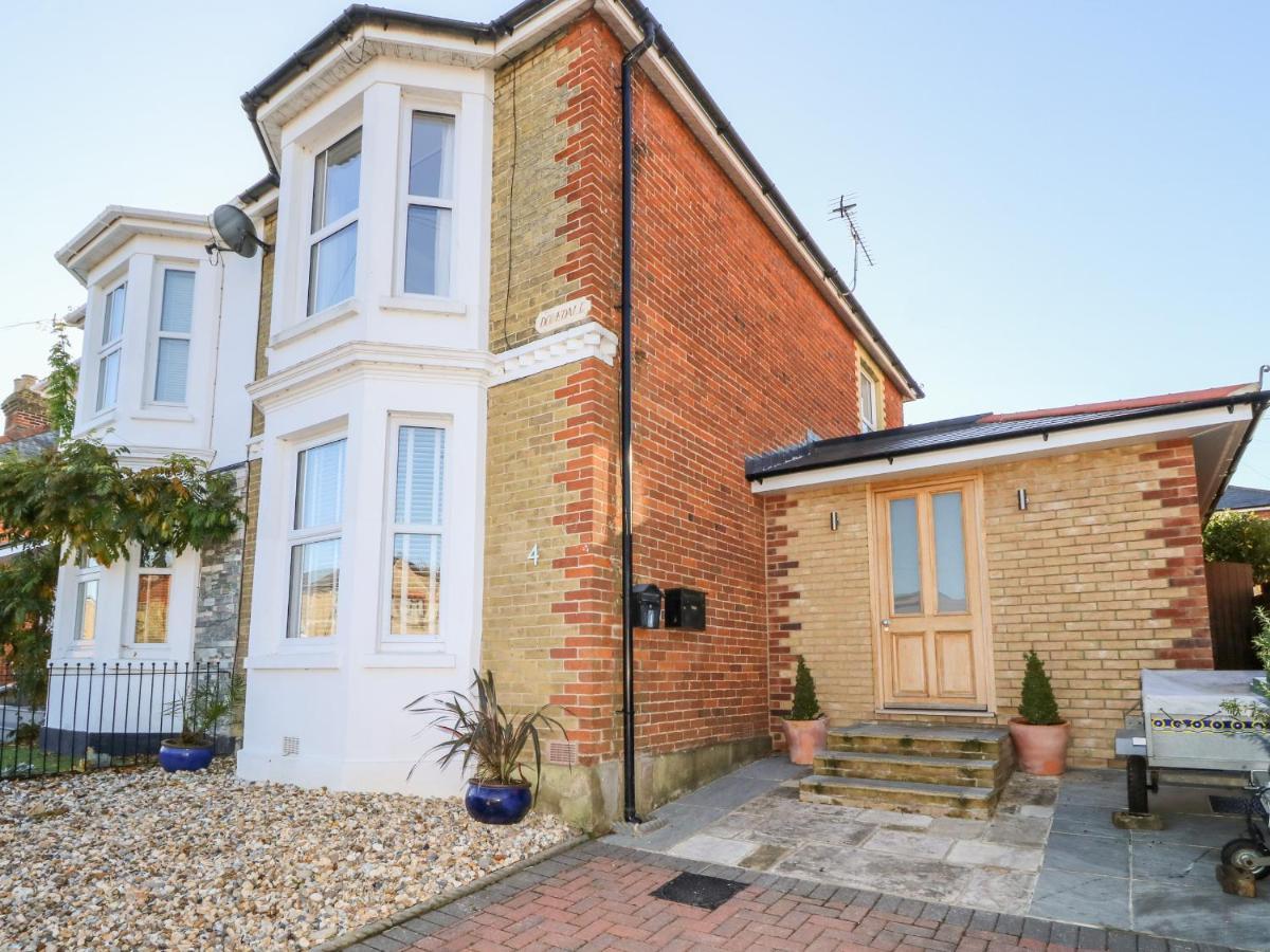 Dovedale Villa ไรด์ ภายนอก รูปภาพ