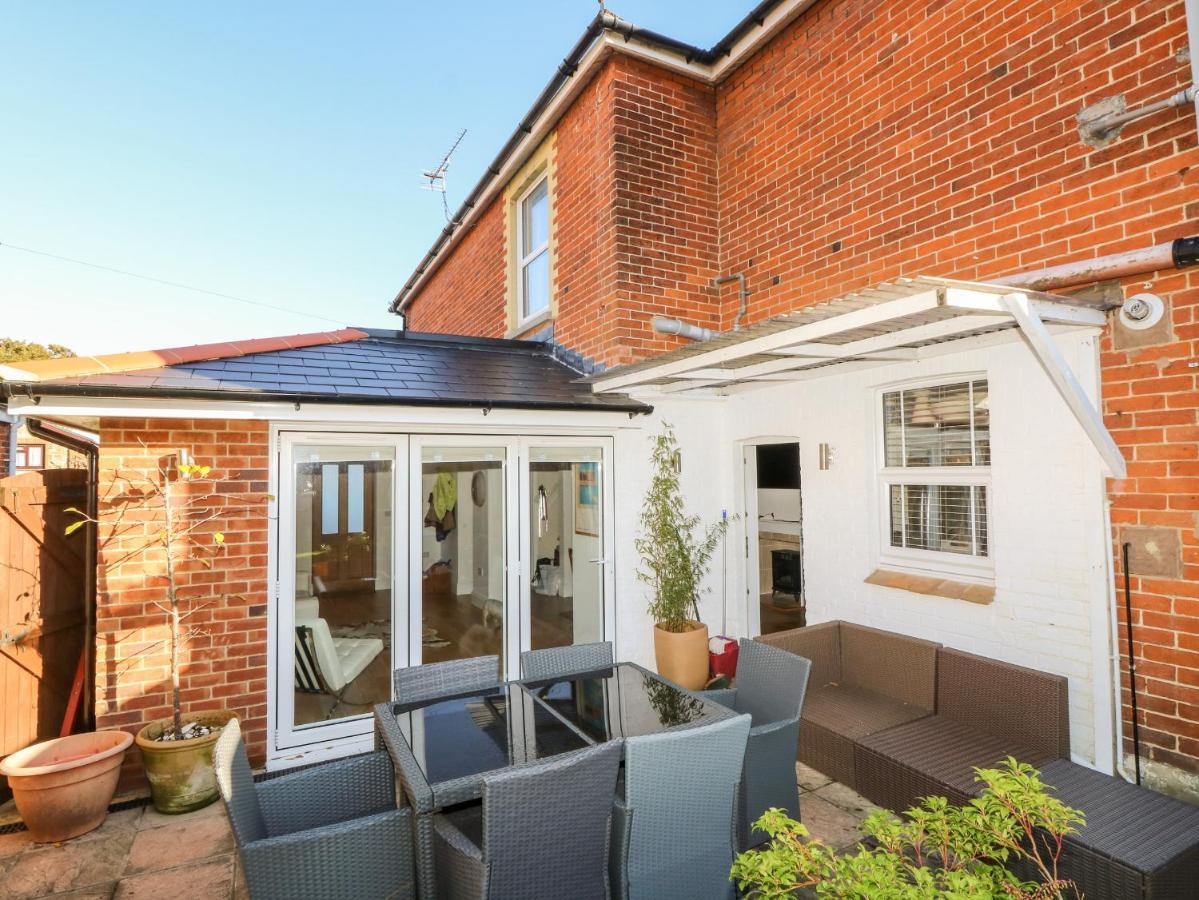 Dovedale Villa ไรด์ ภายนอก รูปภาพ